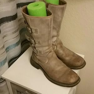 Bedstu  Boots